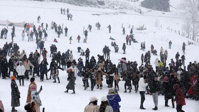 Rizeliler kar festivaliyle coştu! Ayder’den renkli kareler...