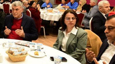 CHP'nin Maltepe adayının duaya eşlik etmediği anlar tepki çekti