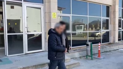 Kütahya'da otobüs yolcusunun kemerinden kokain çıktı: Tutuklandı