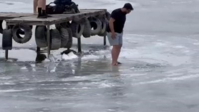 Bursa'da buzlu göl şoku: Fotoğraf için girdiği gölde kendini suda buldu