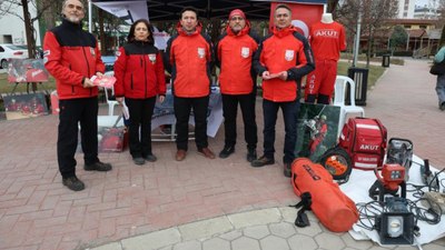 Ebrar Sitesi’nin enkazında çalıştı! Yaşadıklarını anlattı...