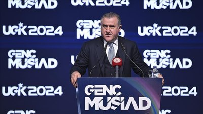 Osman Aşkın Bak: Gençlerimize, iş adamlarımıza, potansiyelimize güveniyoruz