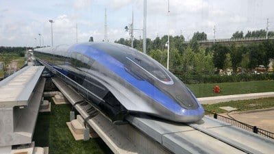 Çin'in hyperloop treni saatte 623 km ile rekor kırdı