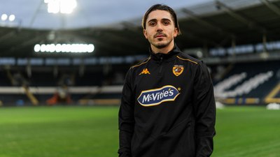 Abdülkadir Ömür, ilk maçına çıktı! Hull City, Swansea'ye boyun eğdi