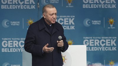 Cumhurbaşkanı Erdoğan, Giresun mitinginde coşkulu kalabalık tarafından karşılandı