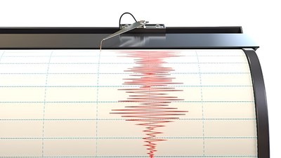 İzmir açıklarında 4.2 büyüklüğünde deprem