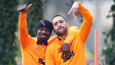 Galatasaray'a 3 iyi haber! Ndombele, Ziyech ve Aurier idmanda yer aldı