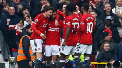 Manchester United, Everton karşısında iki golle güldü