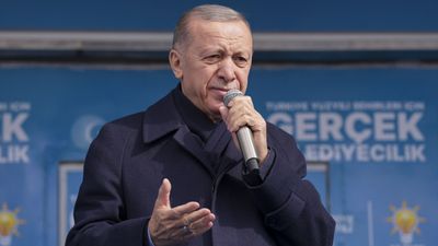 Cumhurbaşkanı Erdoğan: İstanbul'da Erzurumlu çok, hepsini arayın bir yanlışlık olmasın