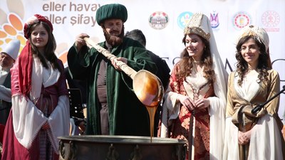 Uluslararası Manisa Mesir Macunu Festivali başladı