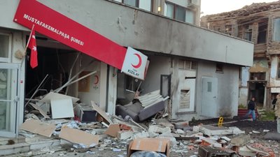 Bursa'da 4 katlı otelin kazan dairesinde patlama