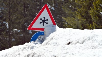Kars'ta kar ve buzla mücadele
