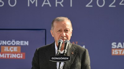 Cumhurbaşkanı Erdoğan, İstanbul Güngören'de vatandaşlara seslendi