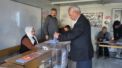 Adıyaman’da oy kullanma işlemi başladı