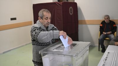 İstanbul Darülaceze'de sandık kuruldu! Sakinler kurum içinde oy kullanıyor