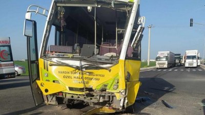 Mardin’de tır ile halk otobüsü çarpıştı: 12 yaralı