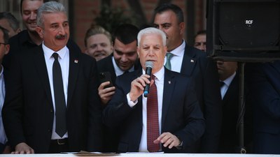 Mustafa Bozbey, Bursa Büyükşehir Belediye Başkanlığı görevini devraldı