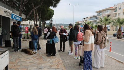 Ramazan Bayramı'nda Yunan adalarına gitmek isteyenler, uzun kuyruklar oluşturdu