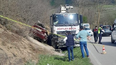 Samsun'da otomobil, beton mikseriyle çarpıştı: 1 ölü 1 yaralı