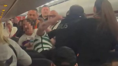 Antalya uçağında sarhoş turist polise saldırdı