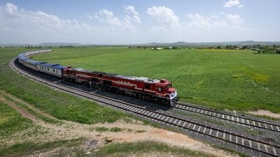 Türkiye'nin yeni turistik treni Mezopotamya Ekspresi'nin ilk seferi yapıldı