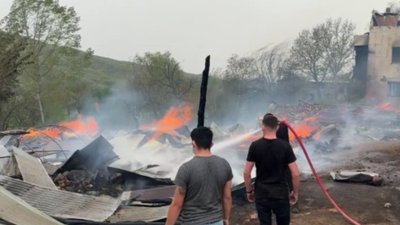 Kastamonu'da orman ve köy yangını