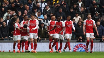 Londra derbisinde Arsenal, Tottenham'ı devirdi
