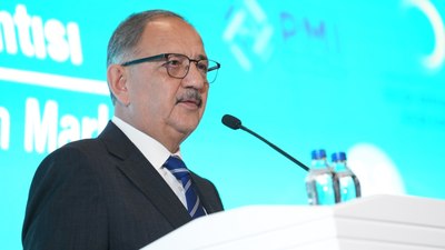 Mehmet Özhaseki: Sene sonuna kadar 200 bin konut teslim edeceğiz