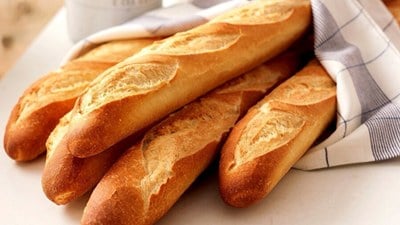Rekor kırıldı! Dünyanın en uzun ekmeğini bakın neresi yaptı…