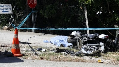 Antalya'da okul müdürü, motosikletiyle yaptığı kazada can verdi
