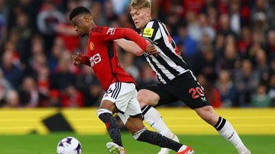 Manchester United evinde Newcastle United'ı yendi