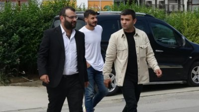 Ogün Samast, tutuksuz yargılandığı davanın duruşmasına Trabzon’dan katıldı