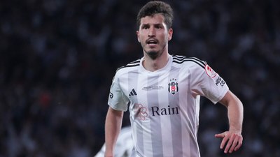 Beşiktaş, Salih Uçan'la sözleşme uzatmayı hedefliyor