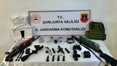 Şanlıurfa’da seçimlerin yenileneceği ilçede cephanelik ele geçirildi