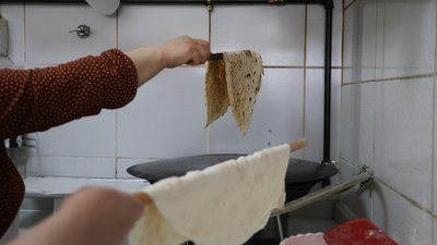 Konya'da oto tamircisi olmak isterken sanayinin börekçi ablası oldu