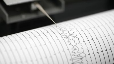 Japonya'da 6.0 büyüklüğünde deprem: 5 bina çöktü