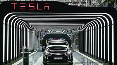 Tesla, çip üreticisi Nvidia'dan 4 milyar dolara yakın donanım alacak