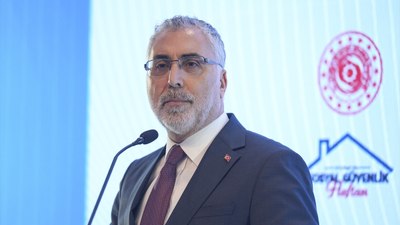 Vedat Işıkhan: SGK'ya 344 sözleşmeli personel alınacak