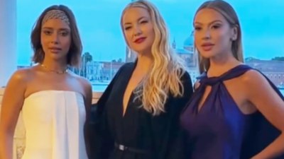 Ünlü şarkıcı Hadise Venedik'te! Kate Hudson ile bir araya geldi