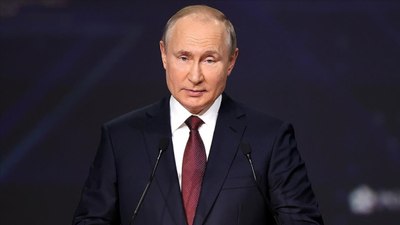 Putin'den Batı'ya petrol ambargosunu uzatma kararı