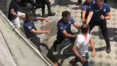 İstanbul'da haciz için gelen polislere saldırdılar: 5 kişi gözaltına alındı