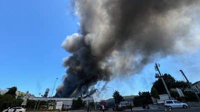 İstanbul Tuzla Deri Organize Sanayi Bölgesi'nde fabrika yangını