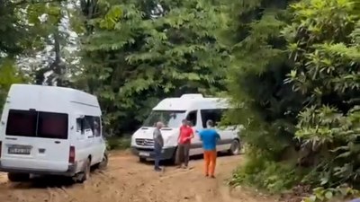 Rize'de Pokut Yaylası'na giden yolların bozukluğu tepki çekti