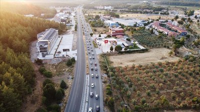 Bayram tatilinin sona ermesiyle yollarda hareketlilik başladı