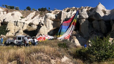 Kapadokya'da balon pilotu 20 kişinin hayatını kurtardı