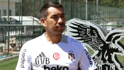 Giovanni van Bronckhorst: Kupalar için çok çalışacağız