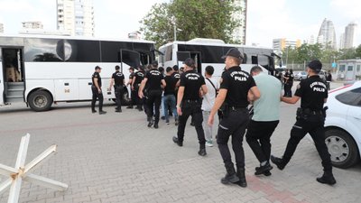 Mersin merkezli yasa dışı bahis operasyonu: 71 gözaltı