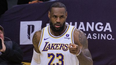 LeBron James'ten rekor kontrat! 2 yılda 104 milyon dolar kazanacak