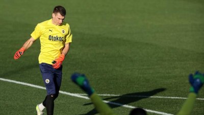 Fenerbahçe’de Livakovic ve Szymanski antrenmanda yer aldı