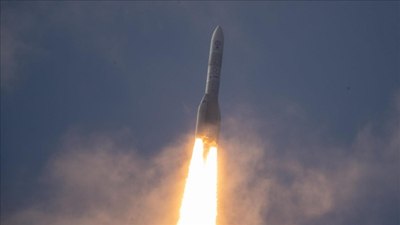 Avrupa Uzay Ajansı'nın yeni roketi Ariane 6 ilk kez gökyüzünde